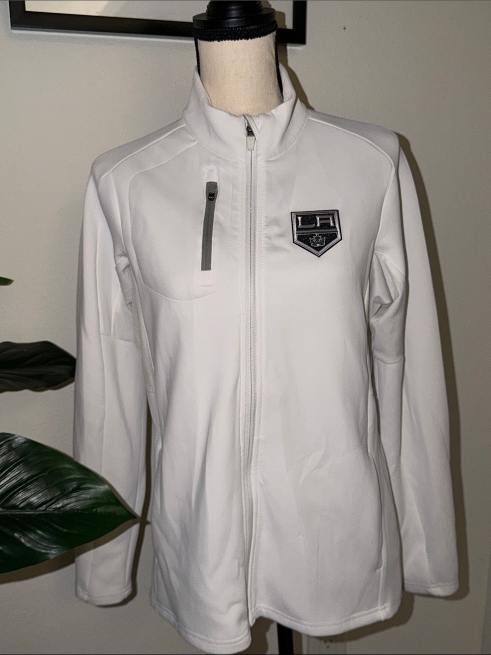 LA Kings White Zip-Up Hockey sporty Jacket